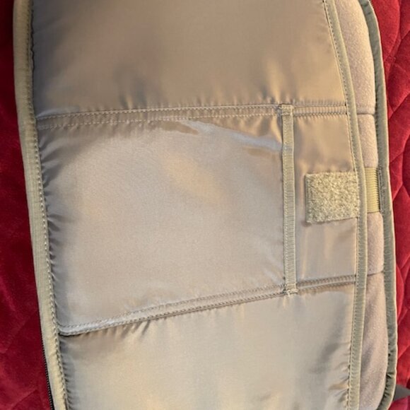 Timbuk2 Laptop Backpack Gray – Excellent Condition - Picture 9 of 11